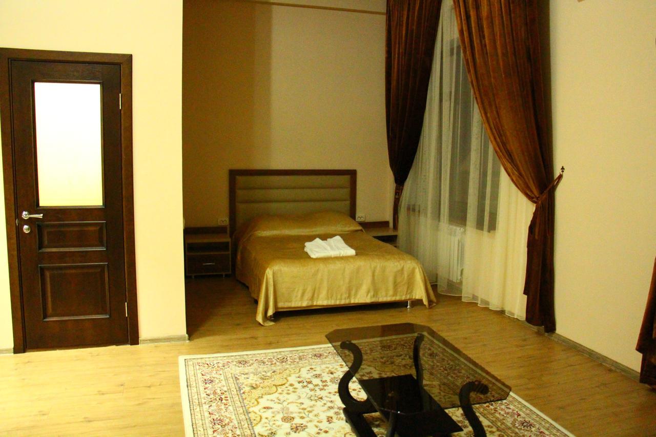 Dostyk Hotel Kyzylorda Exterior photo