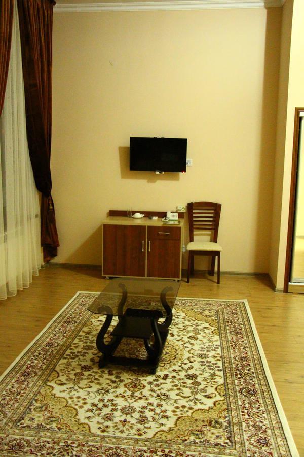 Dostyk Hotel Kyzylorda Exterior photo